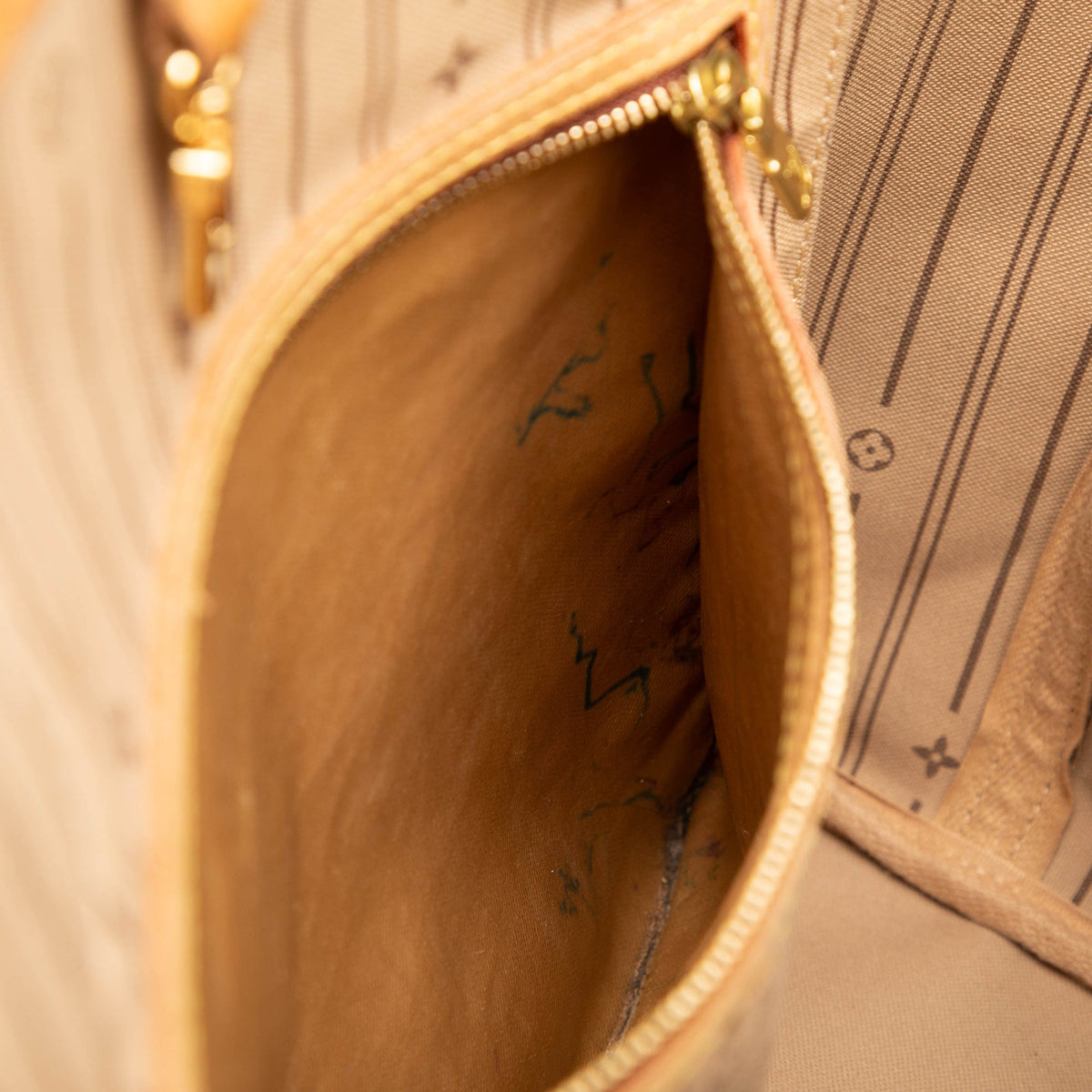 Louis Vuitton Monogram Neverfull MM