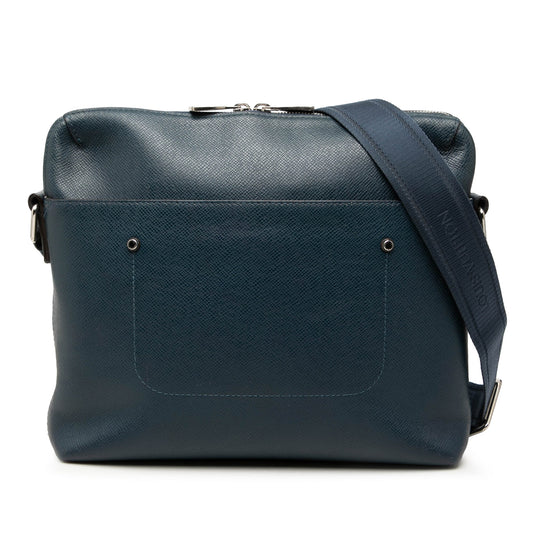 Louis Vuitton Taiga Grigori PM