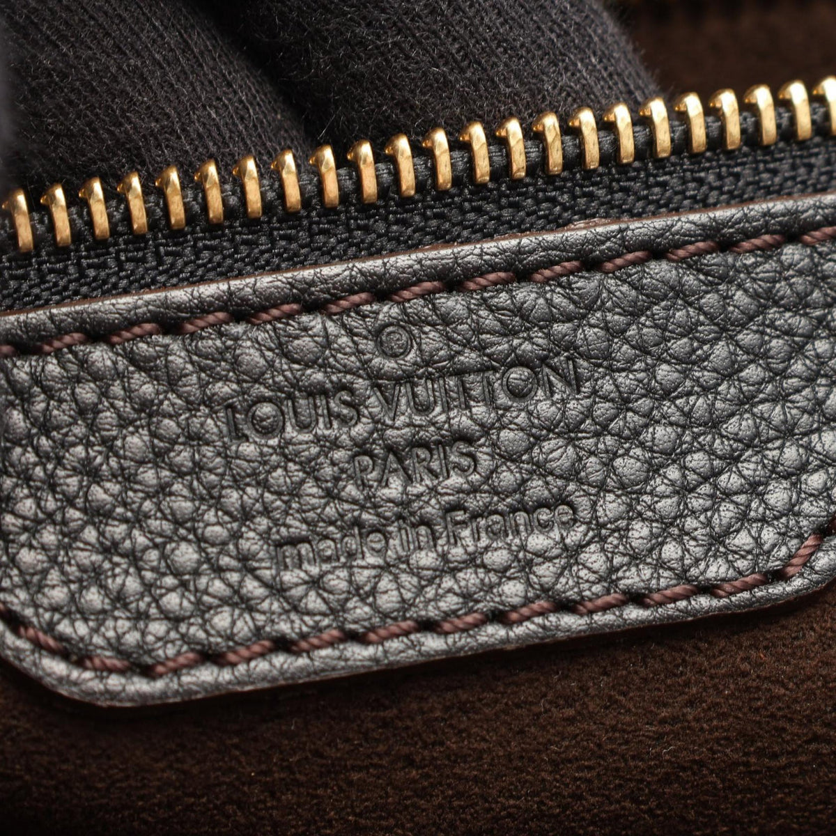 Louis Vuitton Monogram Mahina L — Black