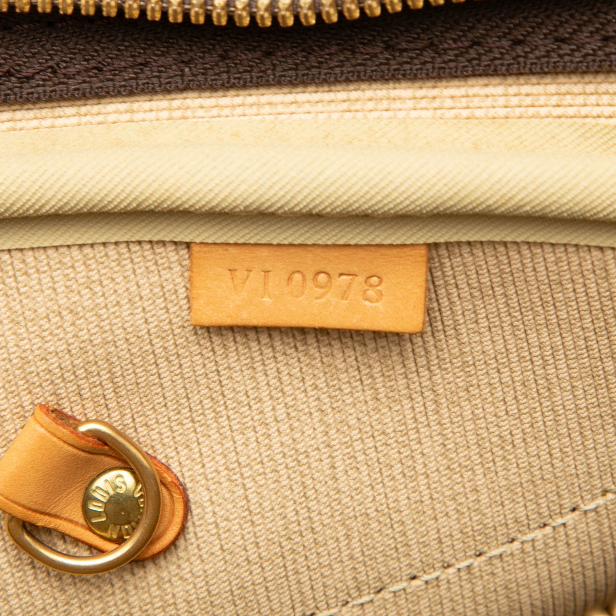 Louis Vuitton Monogram Alize 24 Heures