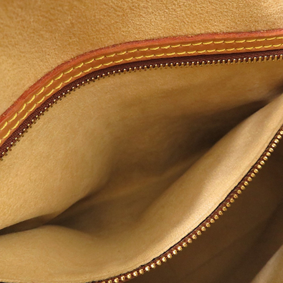 Louis Vuitton Monogram Looping GM