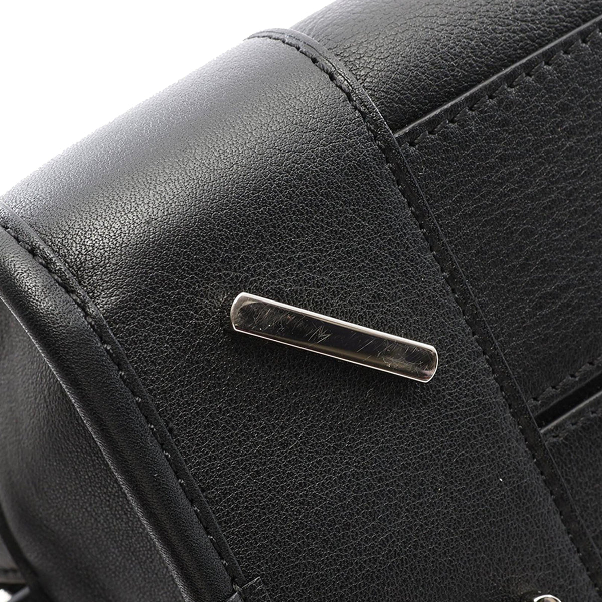 LOEWE Amazona 28 — Black