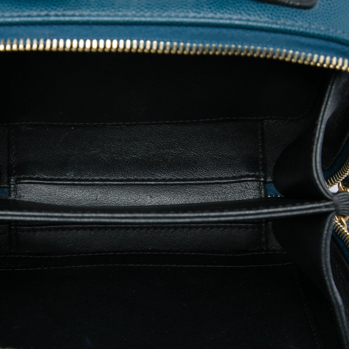 Chanel Small Bicolor Caviar CC Filigree Vanity Case — Blue
