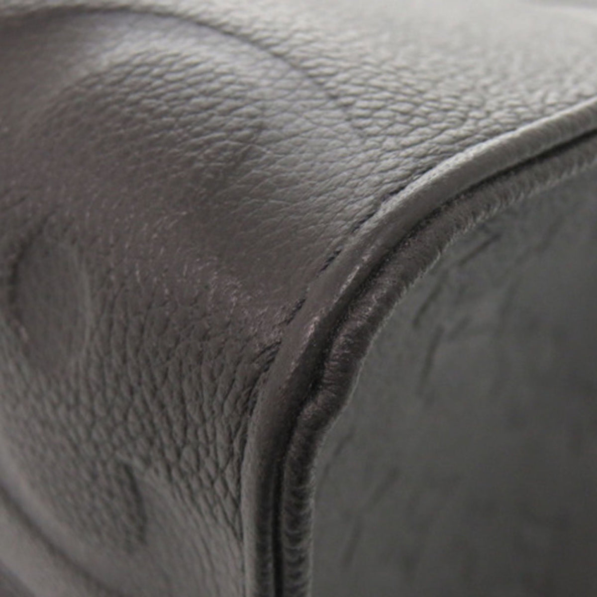 Louis Vuitton Monogram Empreinte Onthego MM