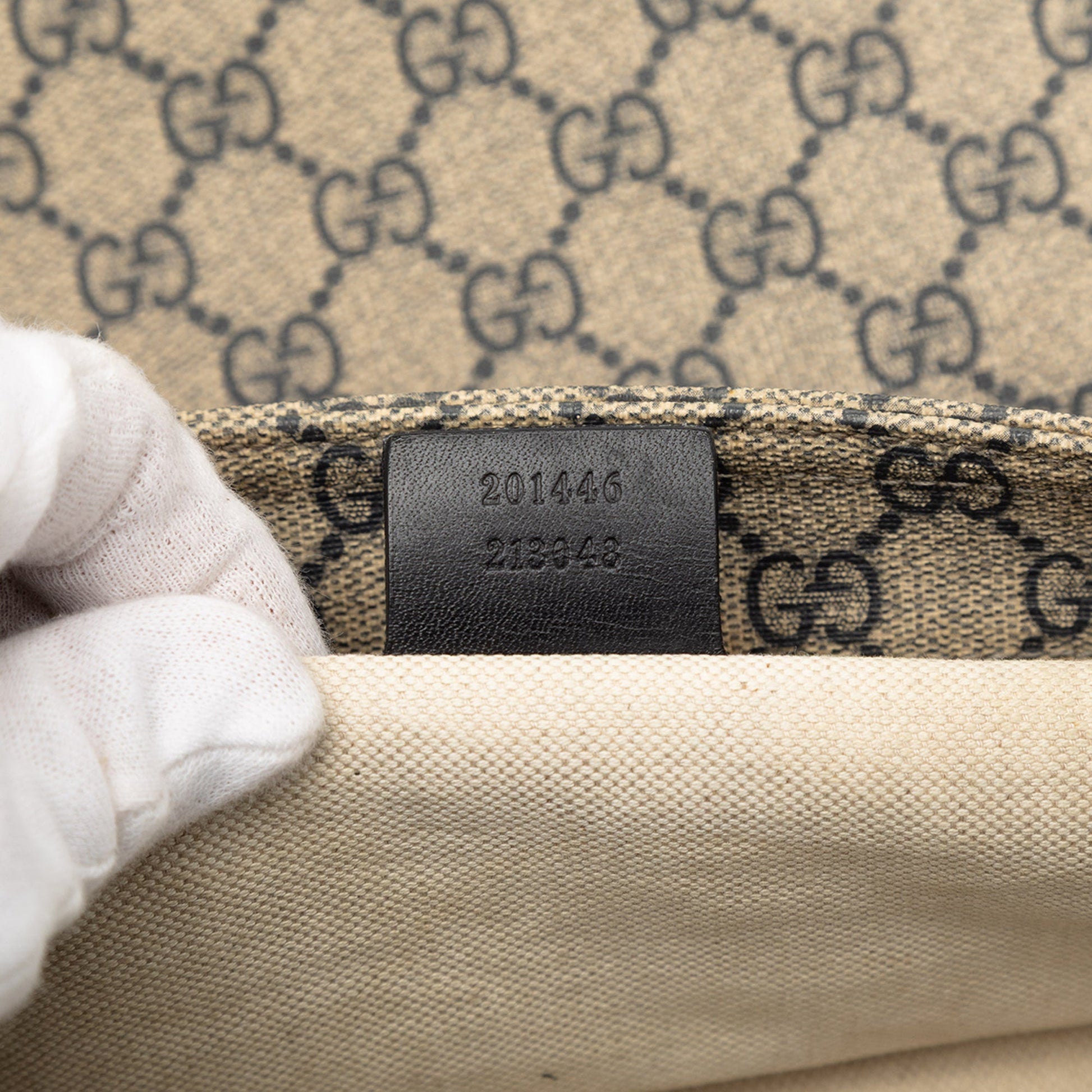 Gucci GG Supreme Crossbody