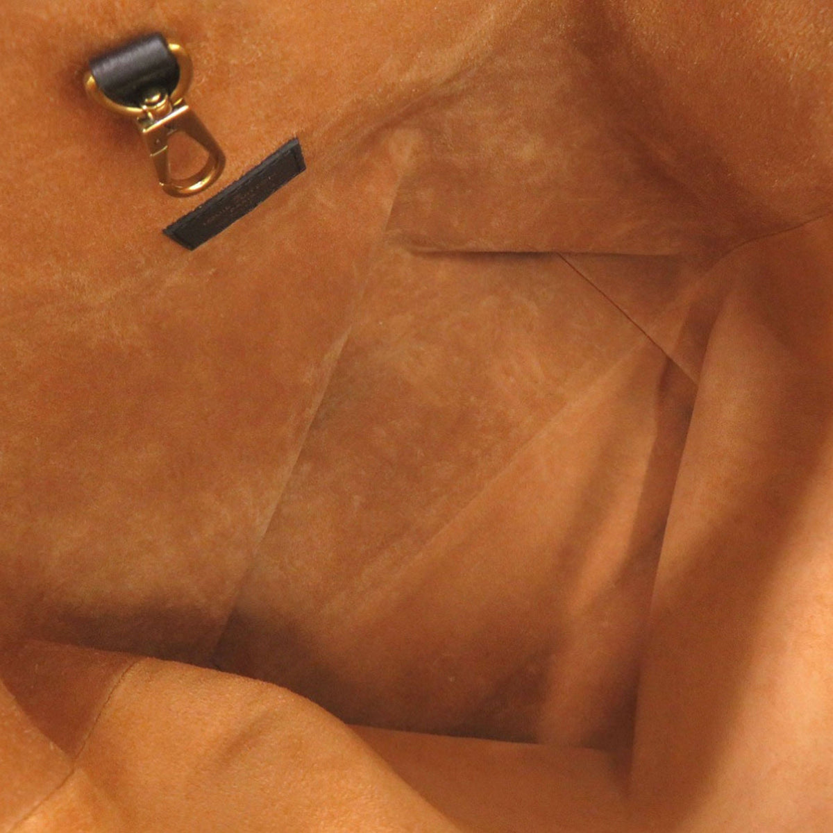 Louis Vuitton Grained Calfskin Low Key Hobo MM