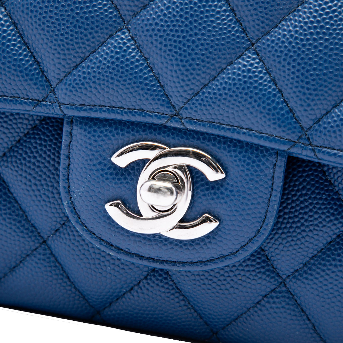 Chanel Medium Classic Caviar Double Flap — Blue