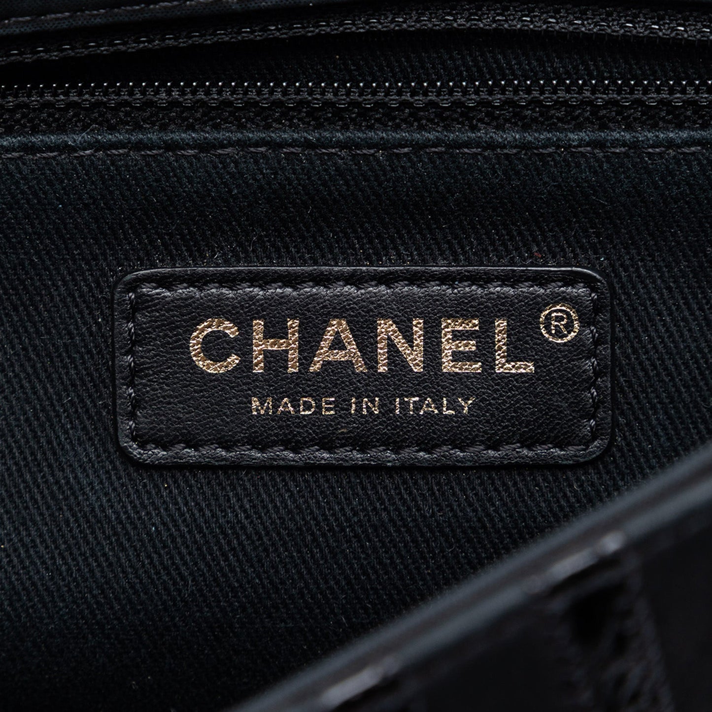 Medium Classic Chevron Wrinkled Calfskin and Suede Single Flap