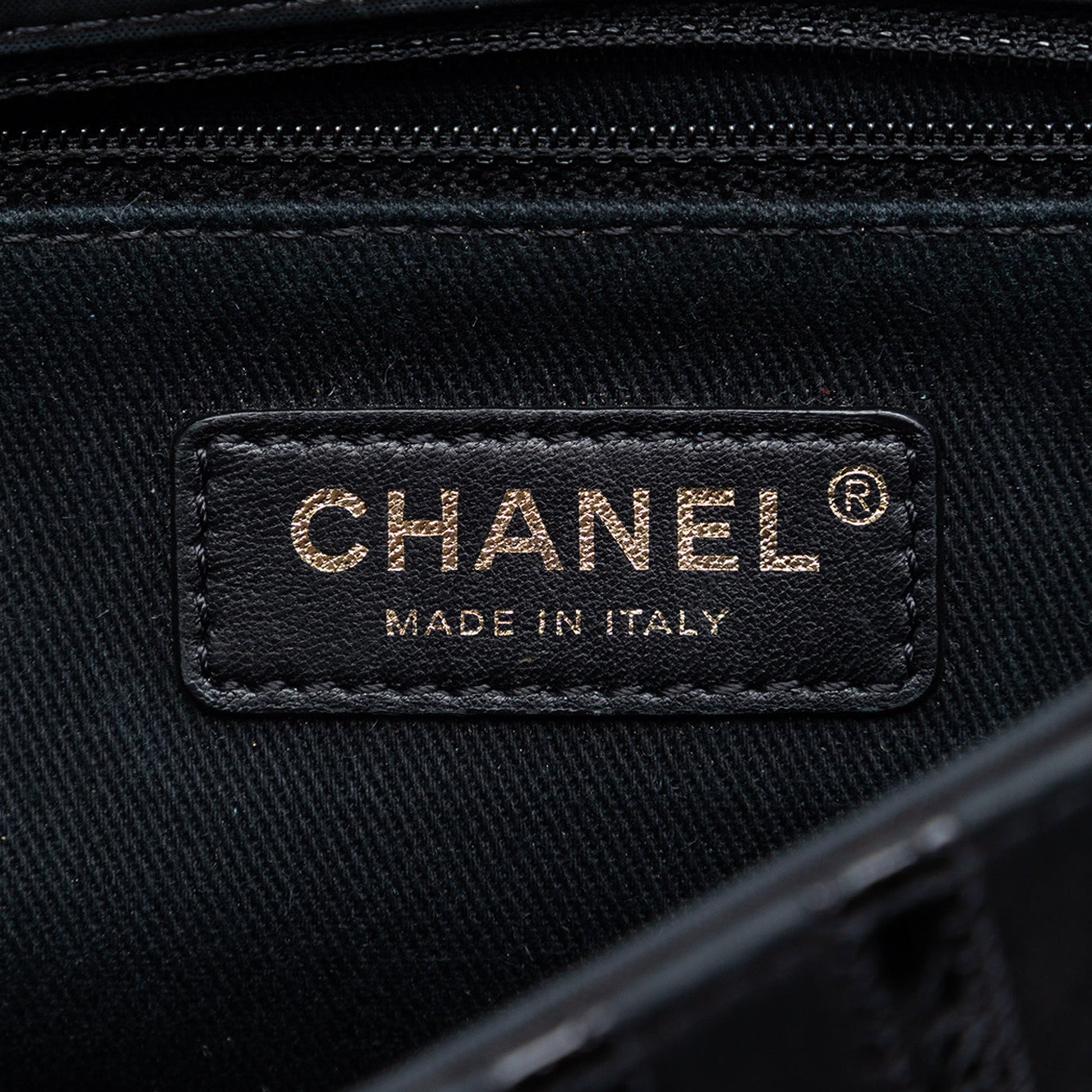 Medium Classic Chevron Wrinkled Calfskin and Suede Single Flap