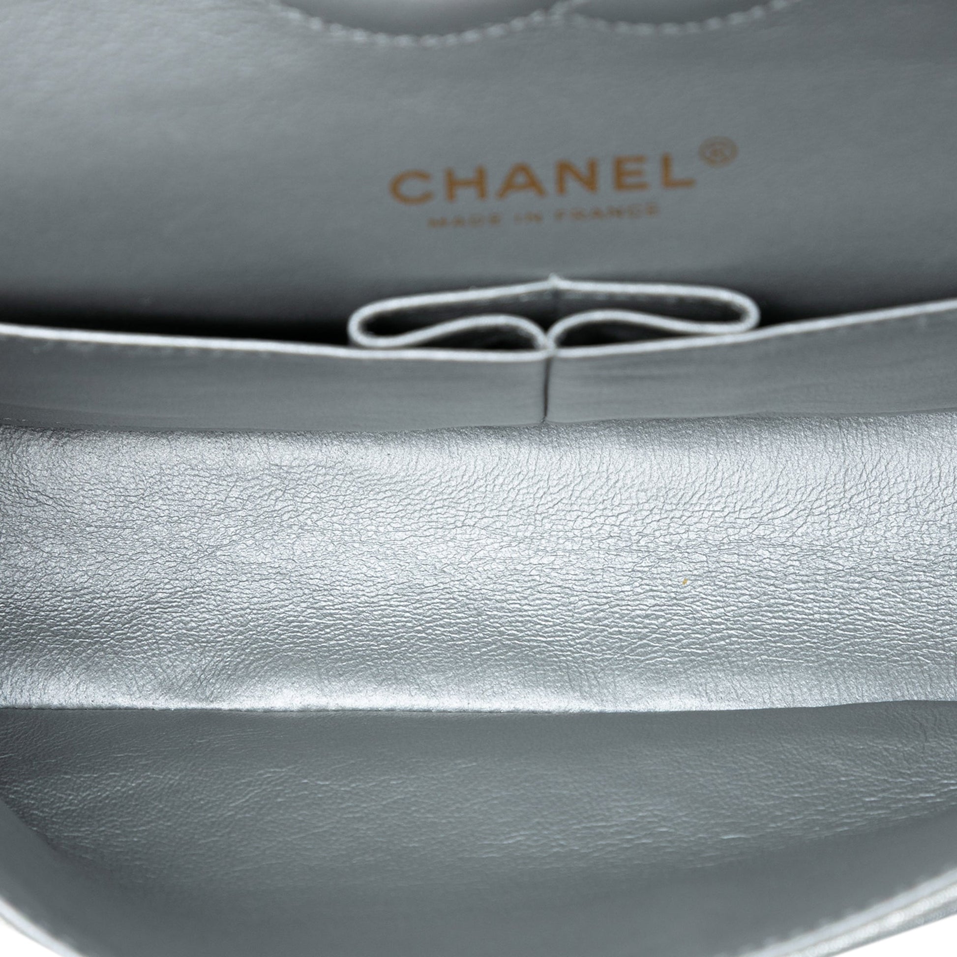 Medium Classic Iridescent Lambskin Double Flap