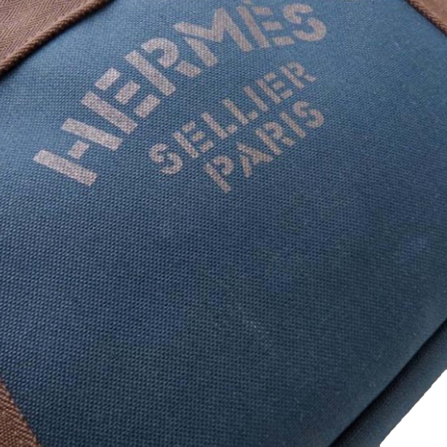 Hermès Toile Sac de Pansage Grooming Bag
