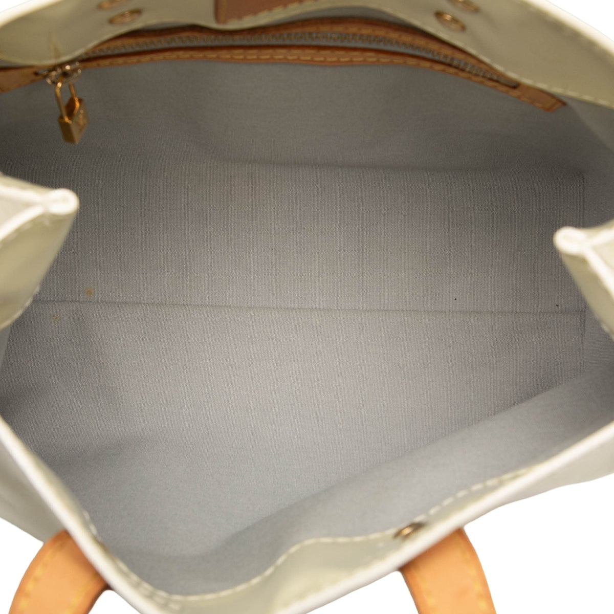Louis Vuitton Monogram Vernis Reade PM — White