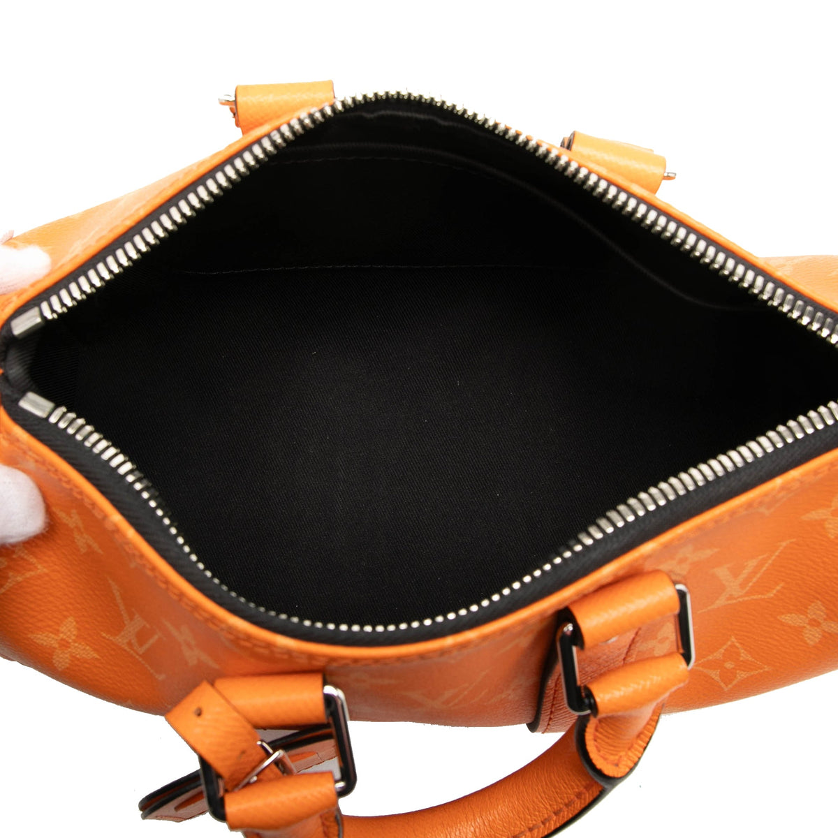 Louis Vuitton Taigarama Keepall Bandouliere 25