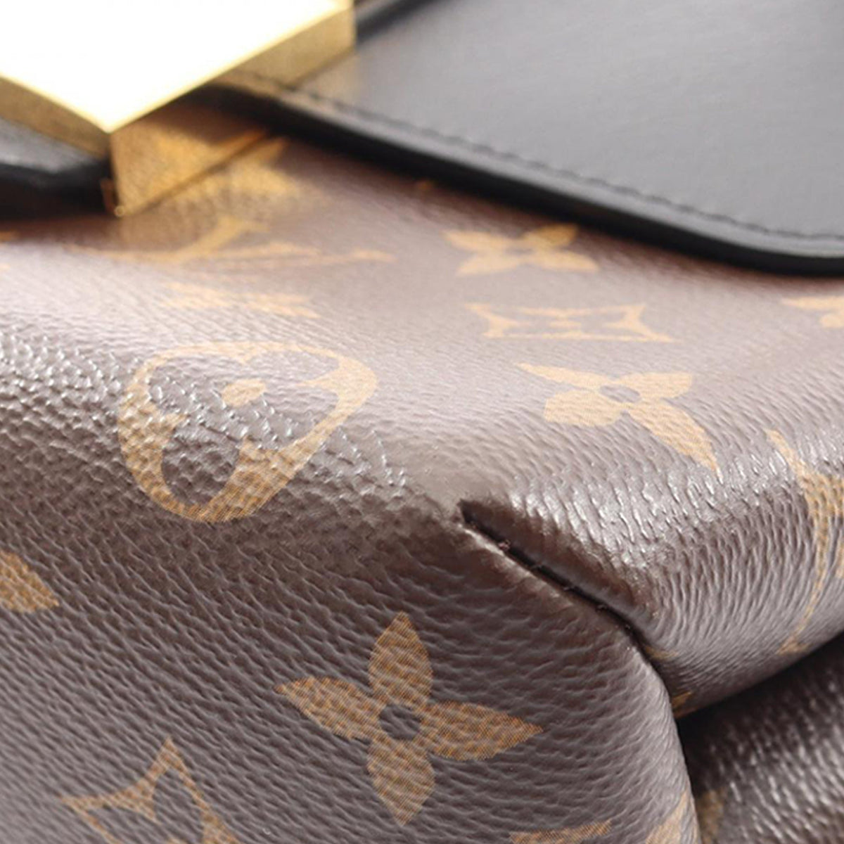 Louis Vuitton Monogram Locky BB