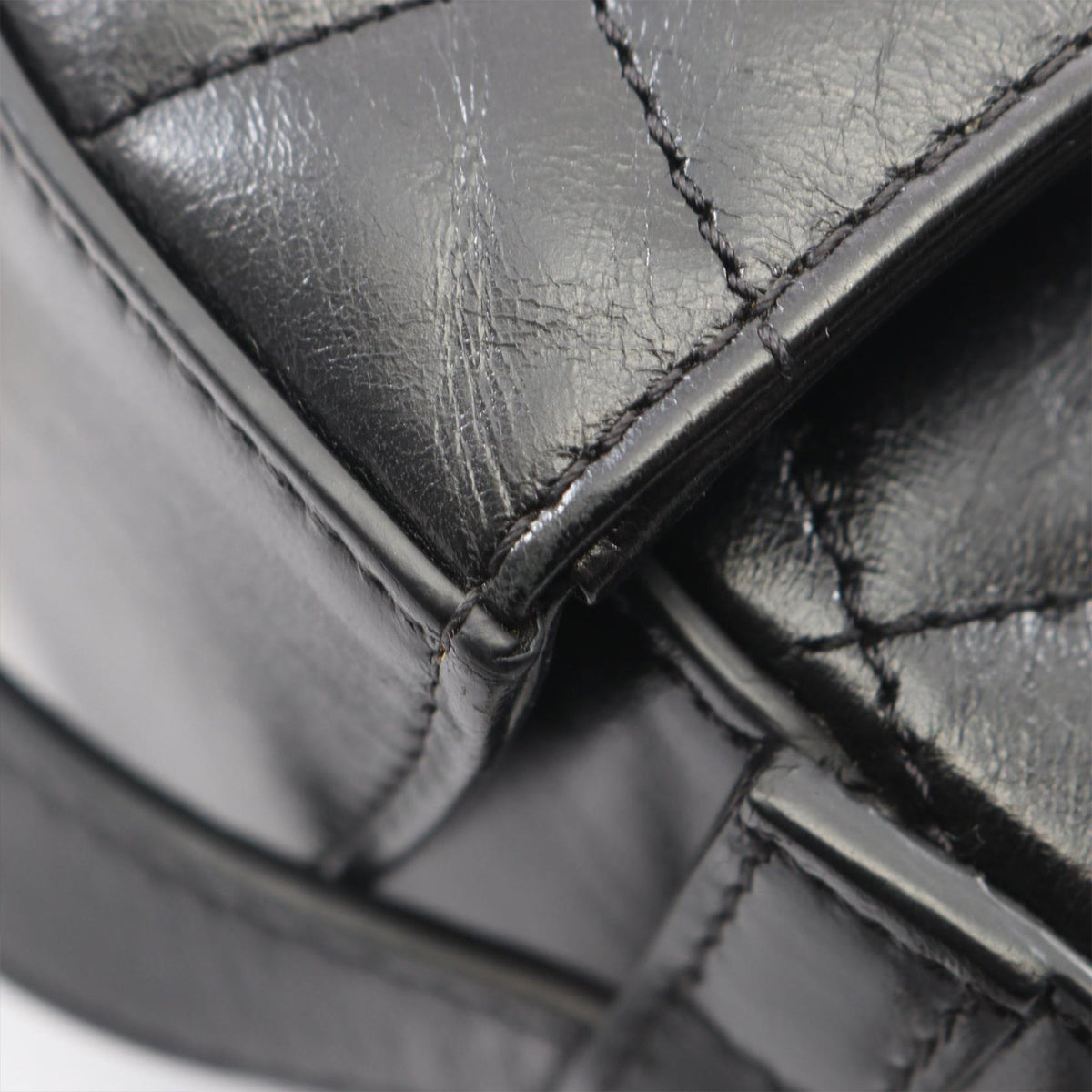 Chanel CC Quilted Lambskin Round Single Flap