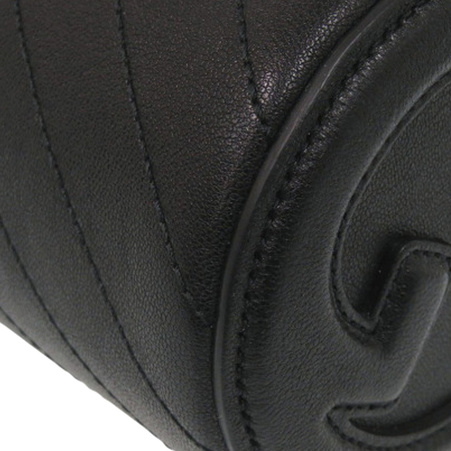 Gucci Mini Leather Blondie Barrel Shoulder Bag