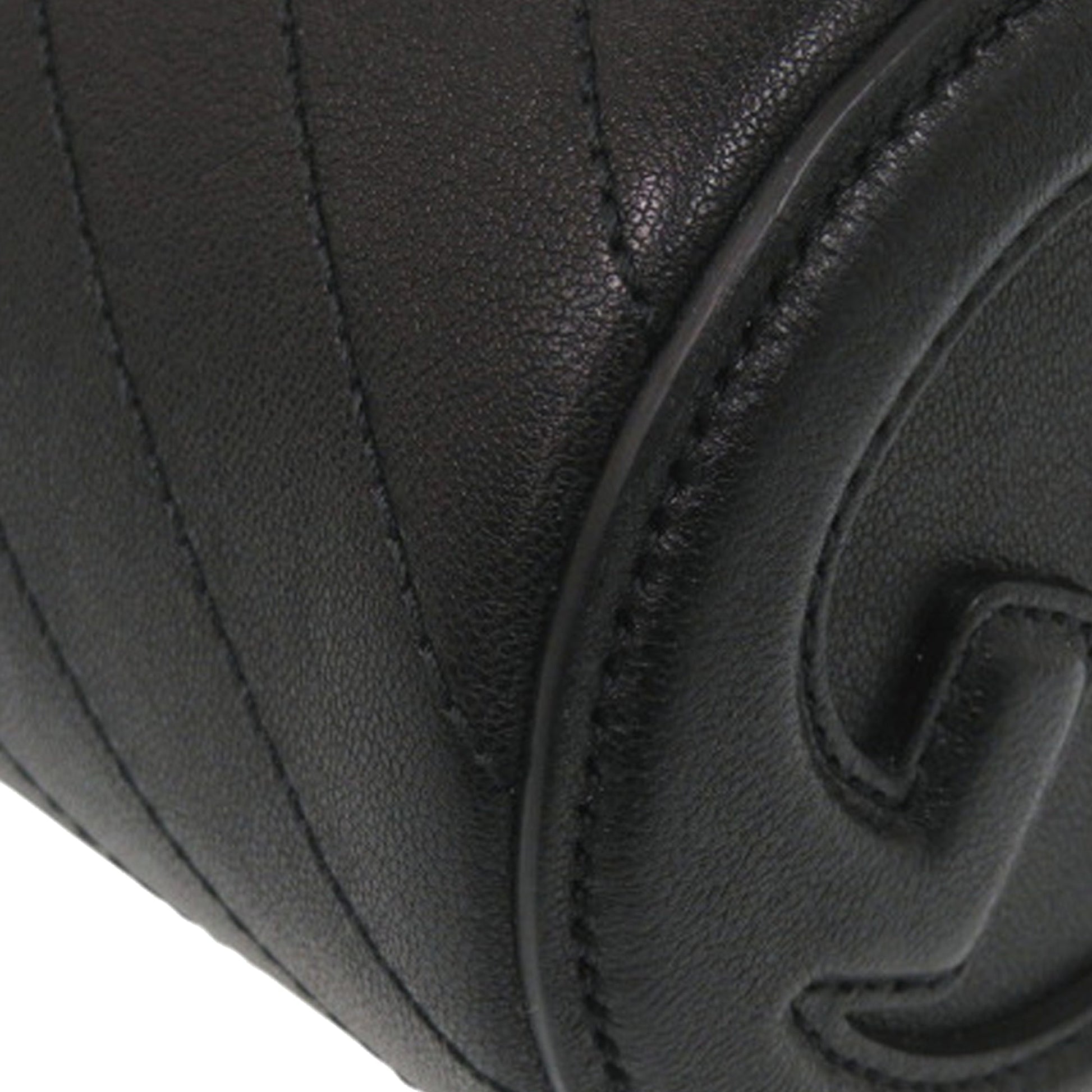 Gucci Mini Leather Blondie Barrel Shoulder Bag