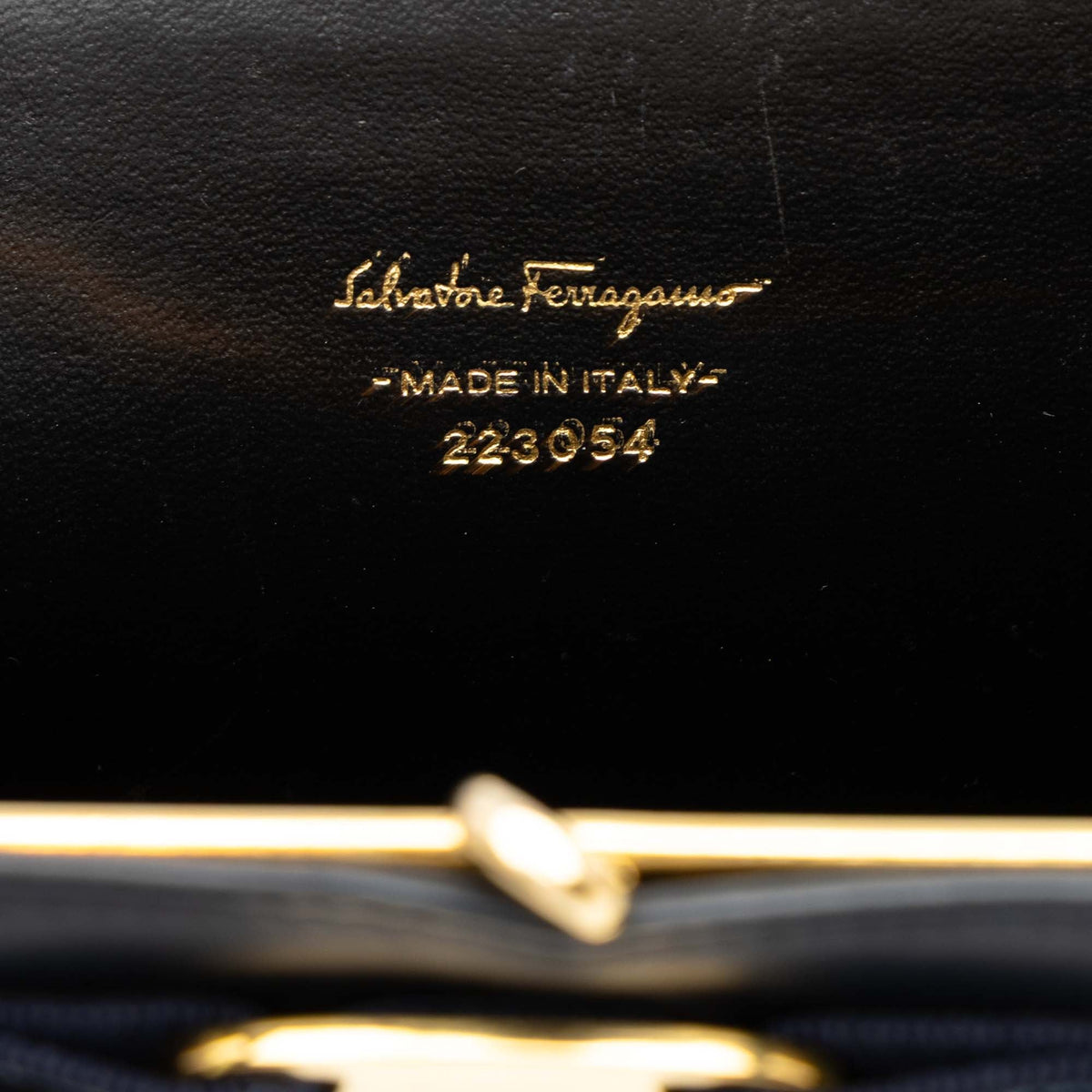 Ferragamo Leather Vara Bow Kiss Lock Chain Crossbody