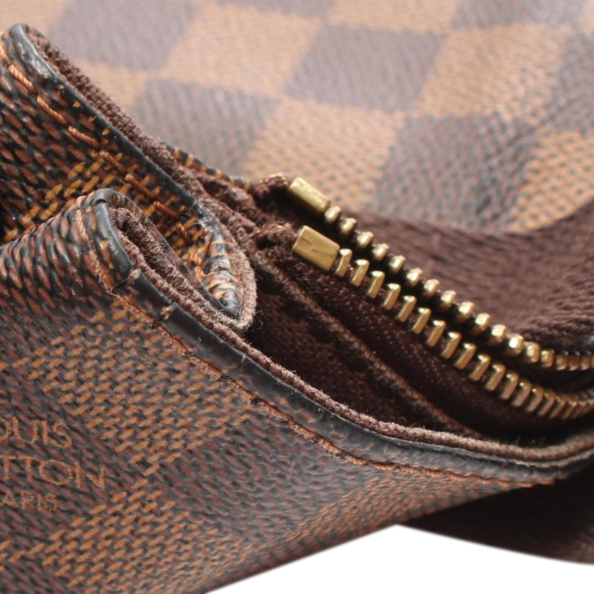 Louis Vuitton Damier Ebene Cabas Beaubourg — Brown