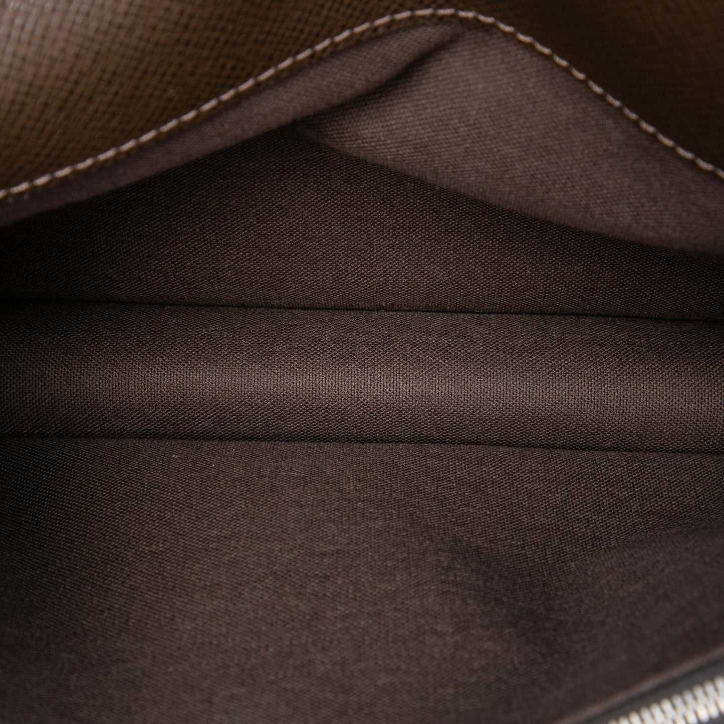 Louis Vuitton Taiga Belaia Clutch