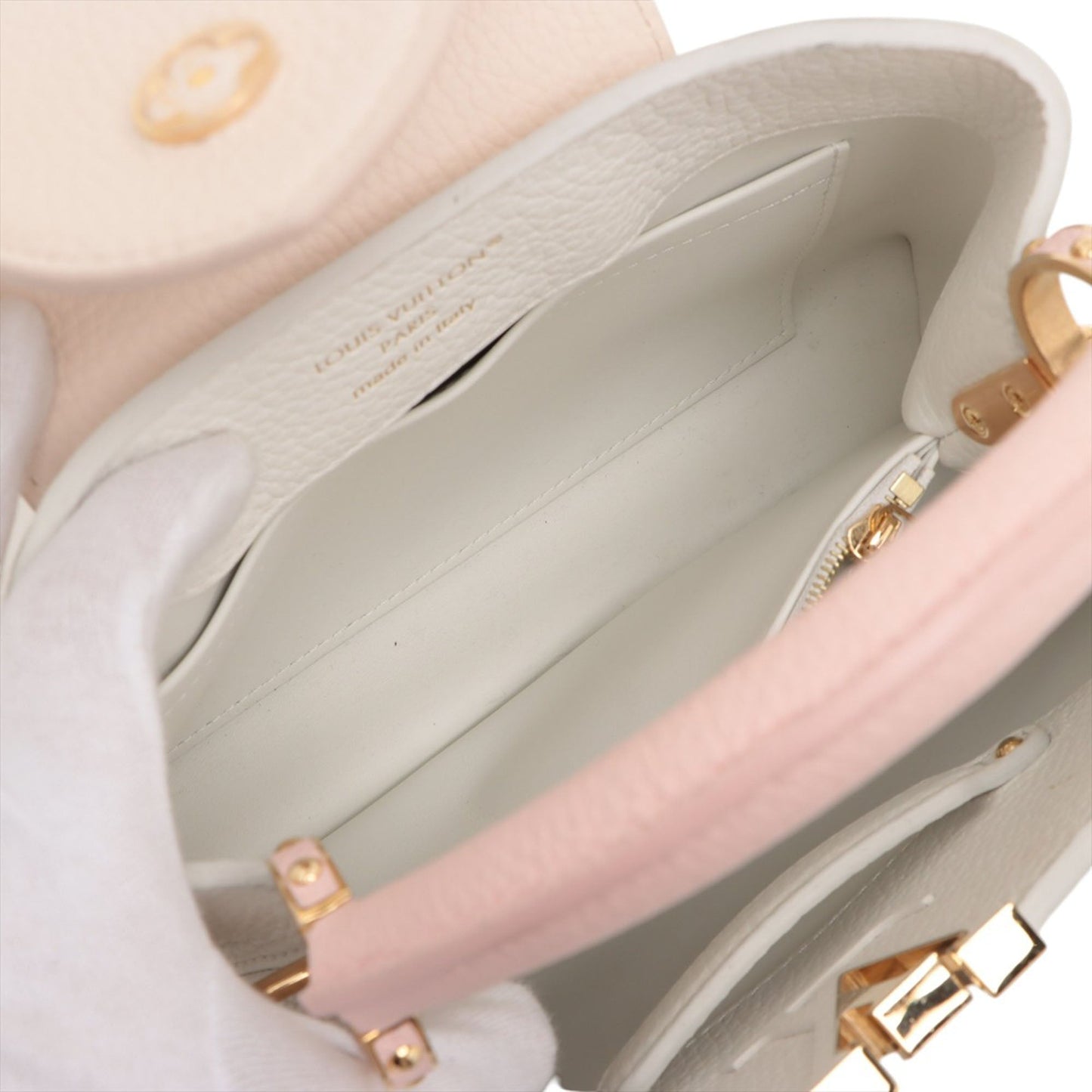 Louis Vuitton Taurillon Capucines BB