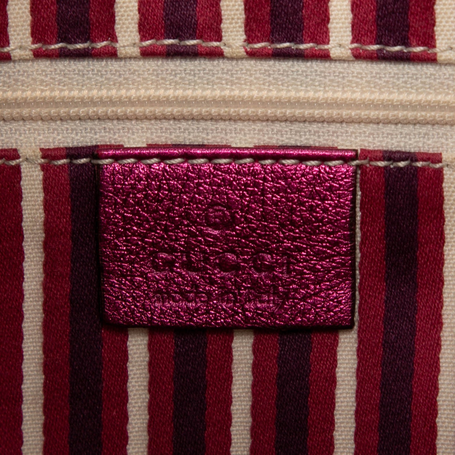 Gucci GG Canvas New Britt Hobo