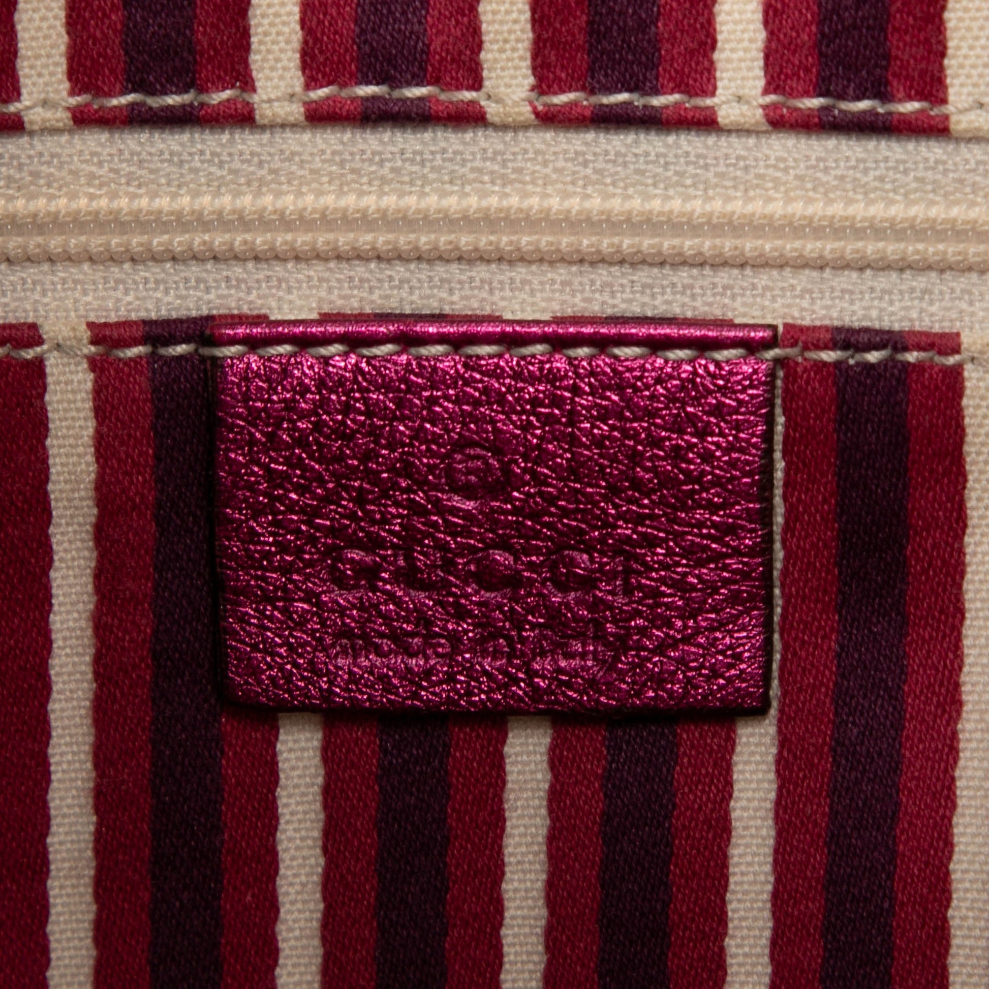 Gucci GG Canvas New Britt Hobo