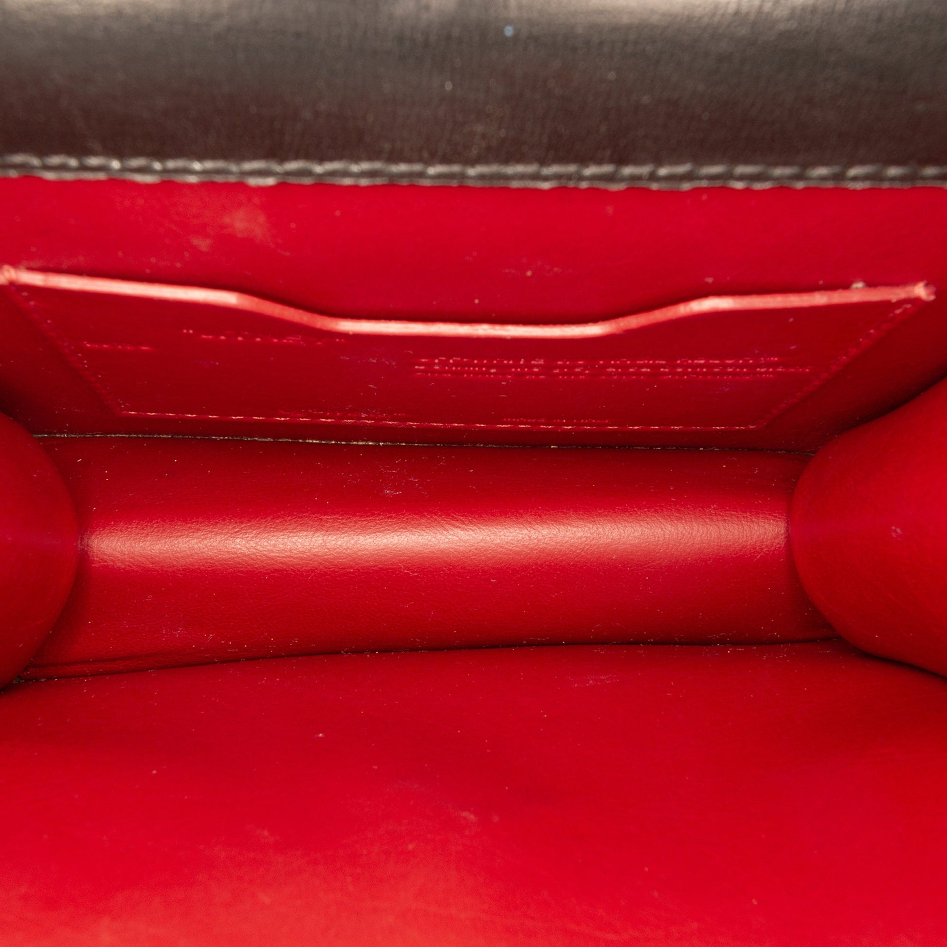 Off-White Glazed Calfskin Cash Inside Jitney 0.7 Bag