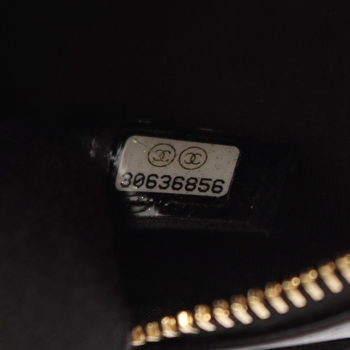 Chanel CC Quilted Lambskin Round Clutch With Chain — Black