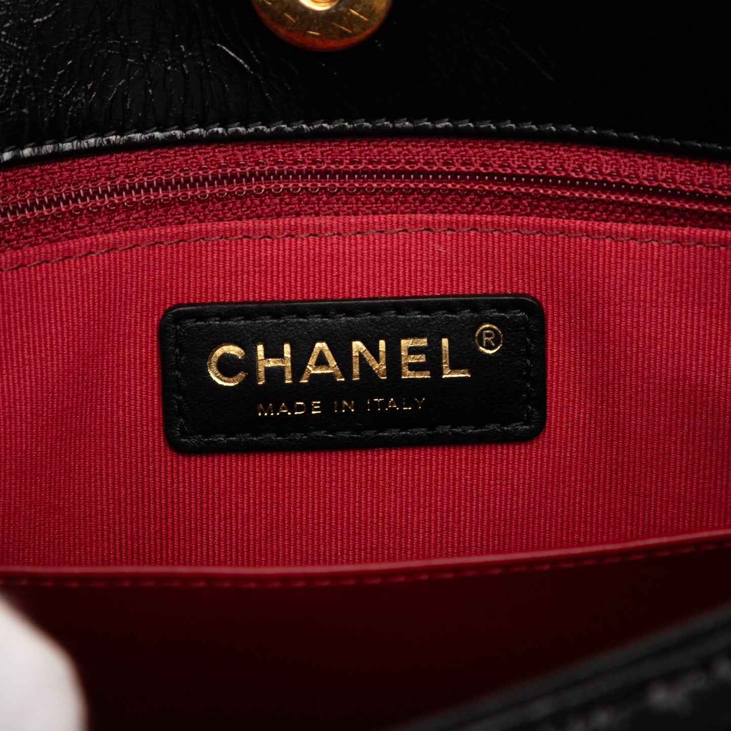 Chanel Medium Shiny Crumpled Calfskin Wavy CC Hobo