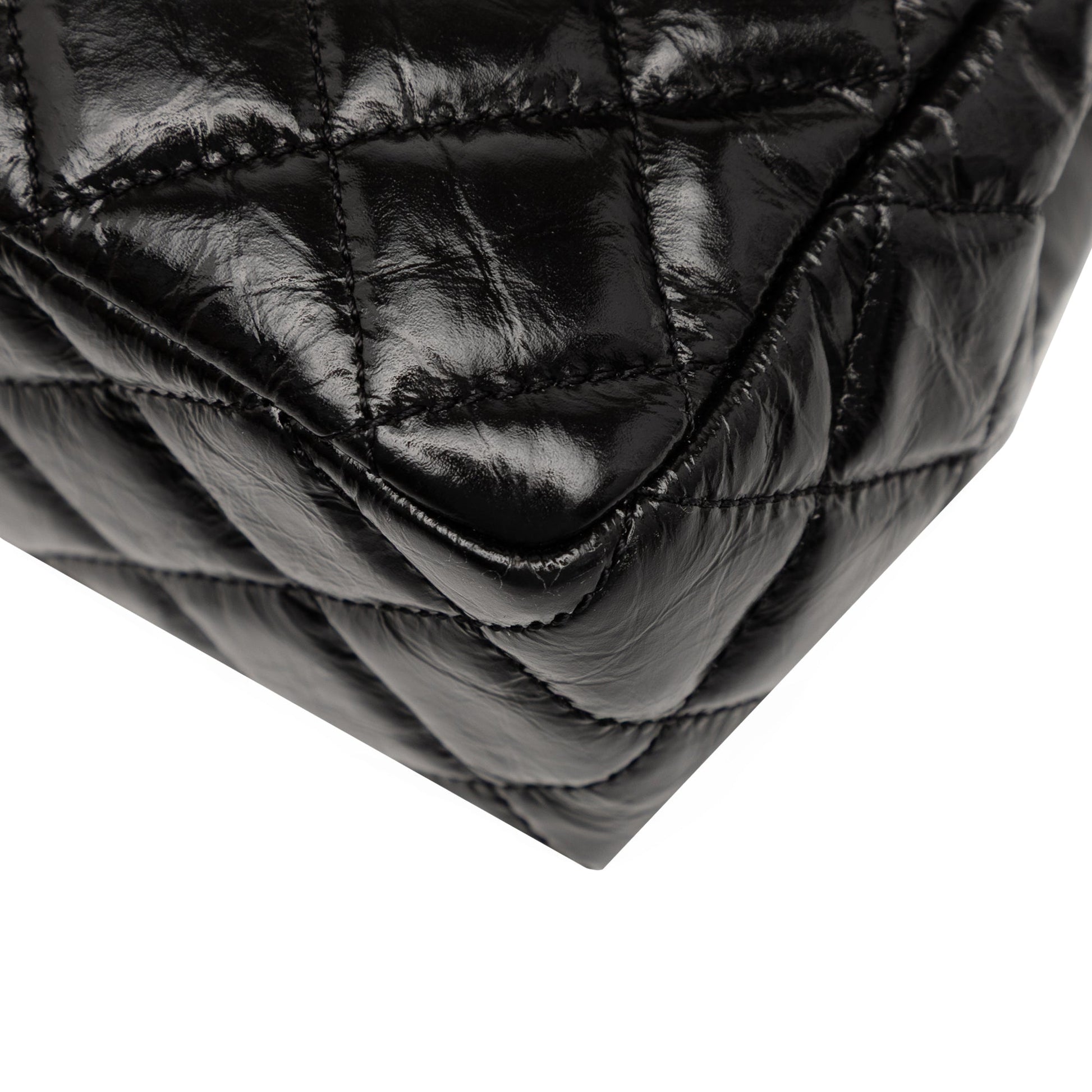 Chanel Medium Shiny Crumpled Calfskin Wavy CC Hobo