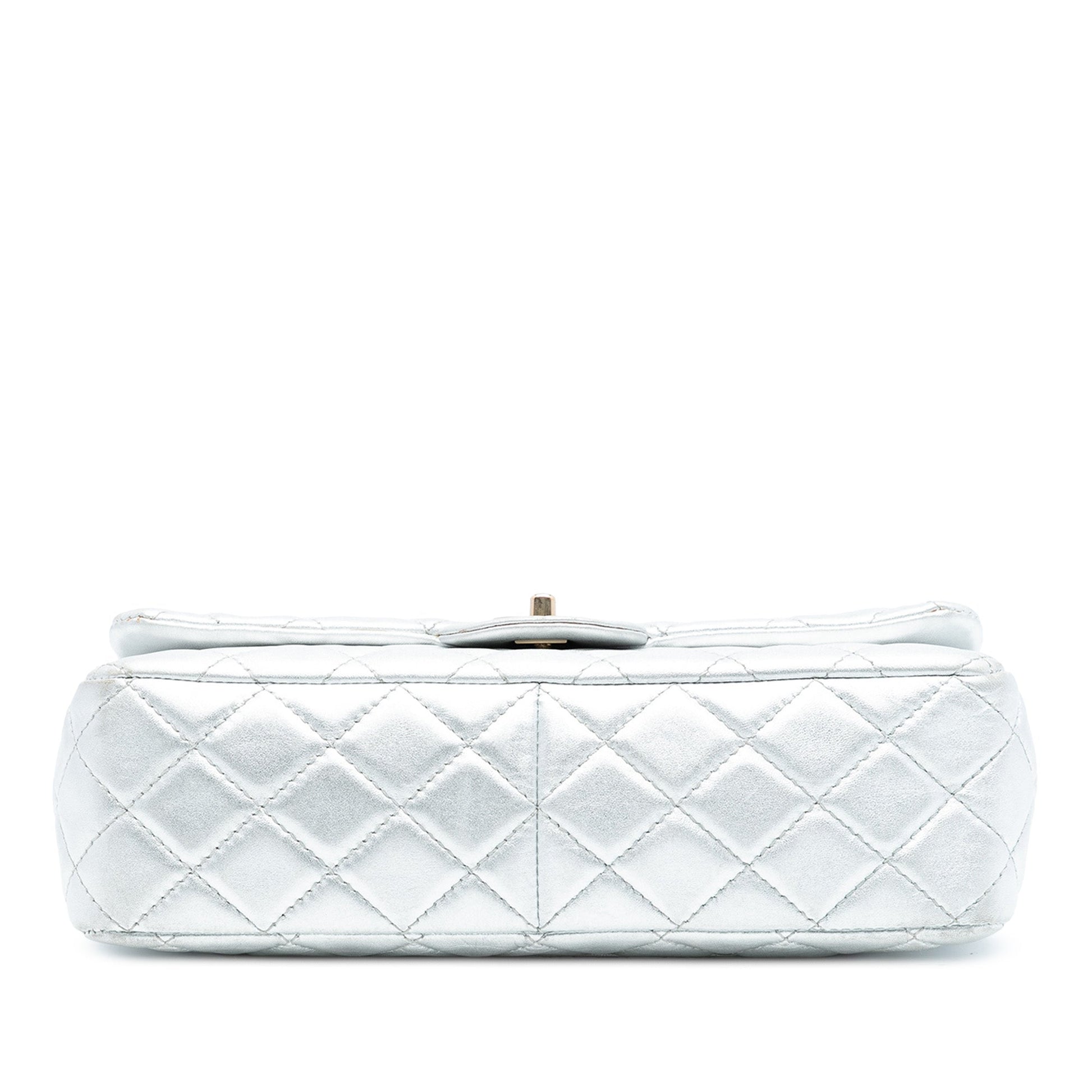 Chanel Jumbo Classic Metallic Lambskin Single Flap