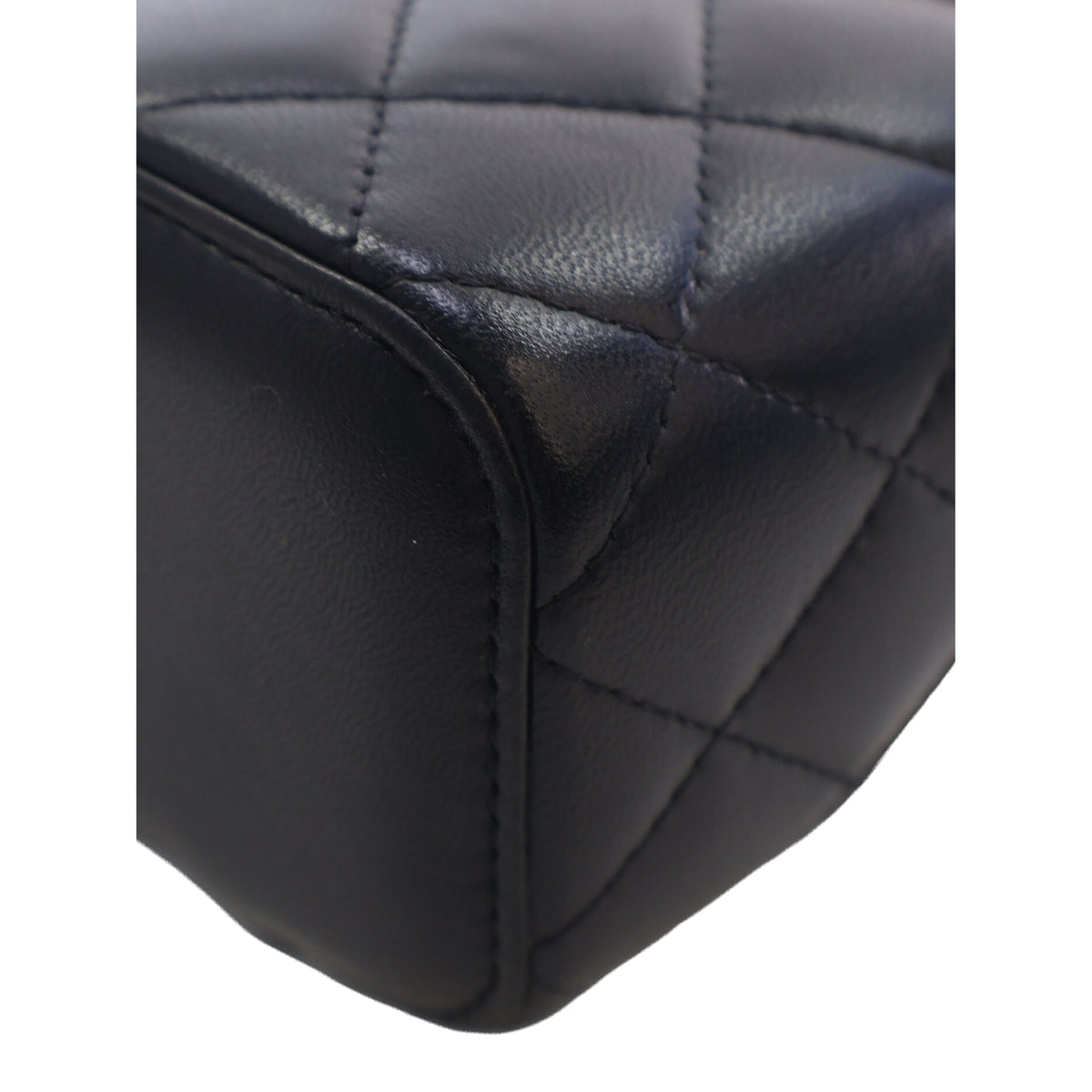 Chanel Mini CC Quilted Lambskin Top Handle Vanity Case With Chain — Black