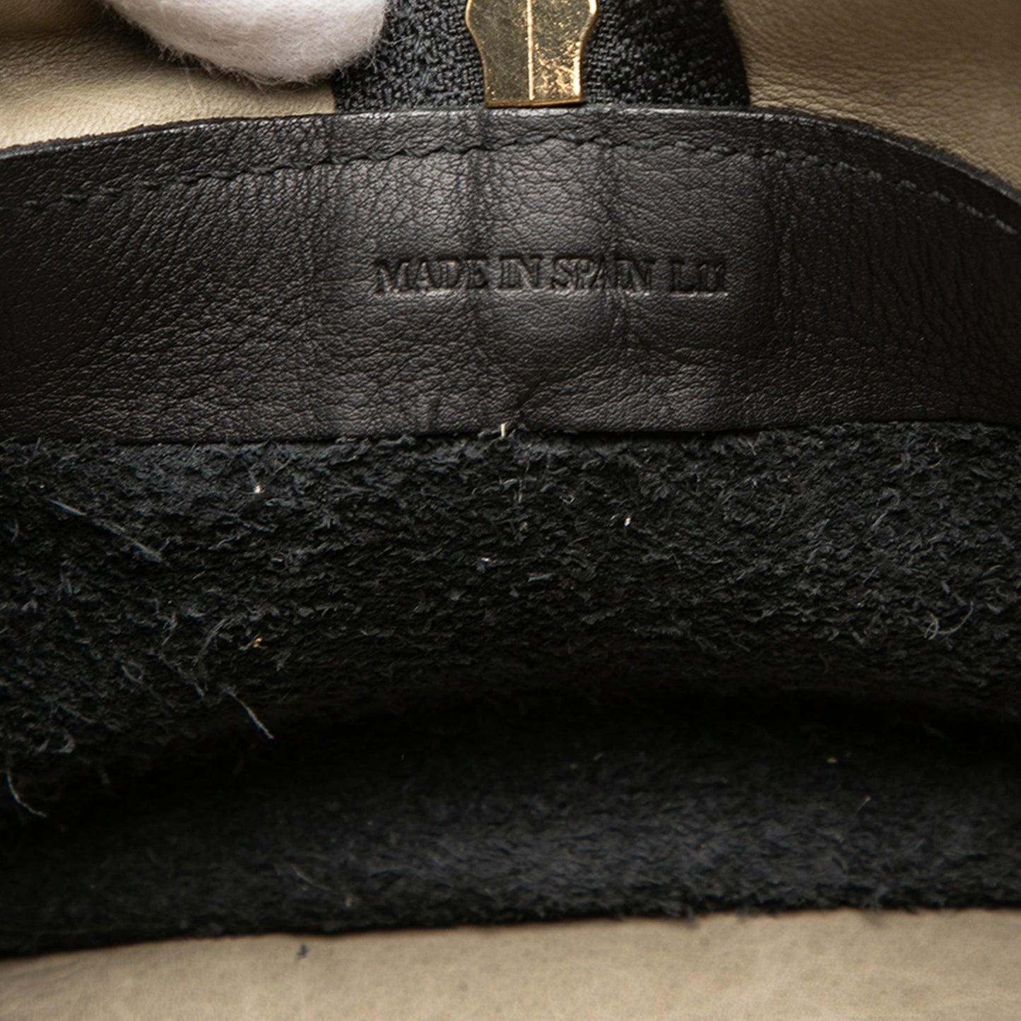 Suede Amazona 32