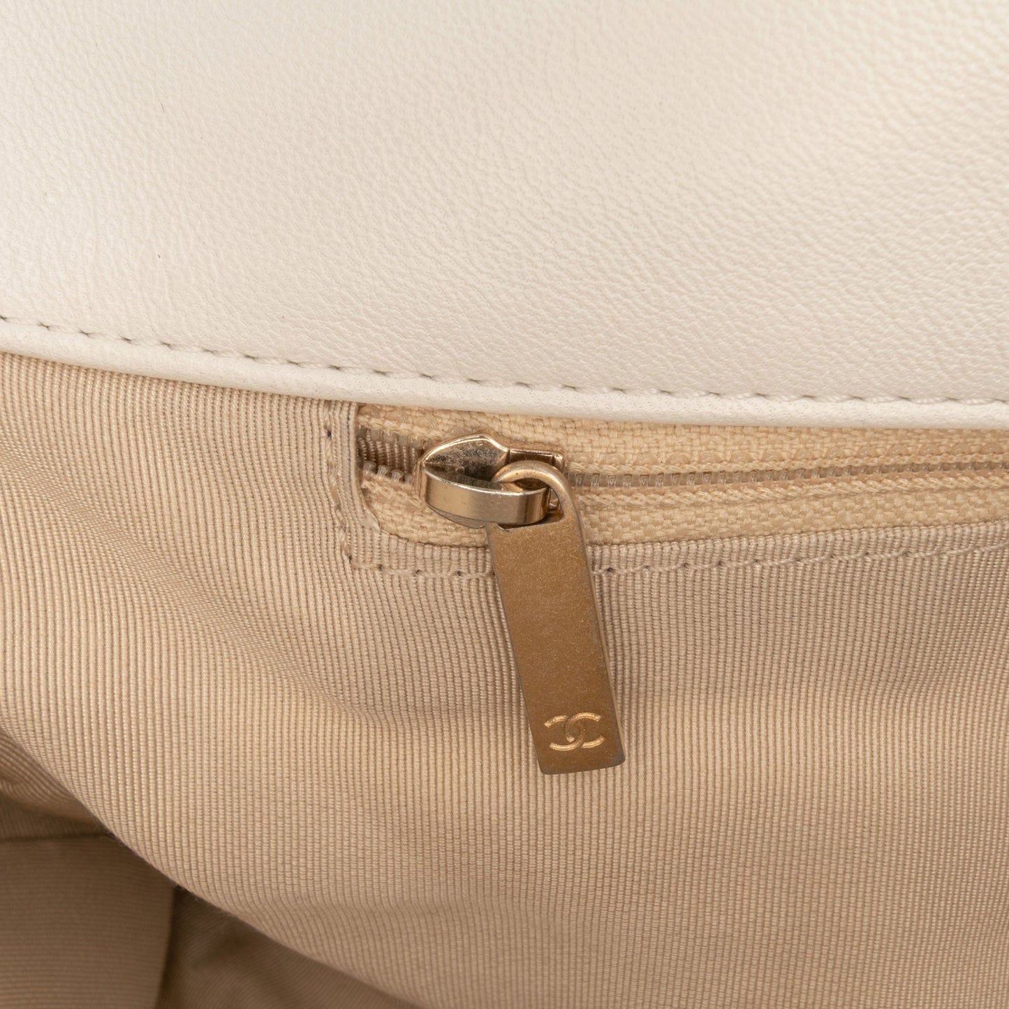 Chanel Maxi Lambskin 19 Flap