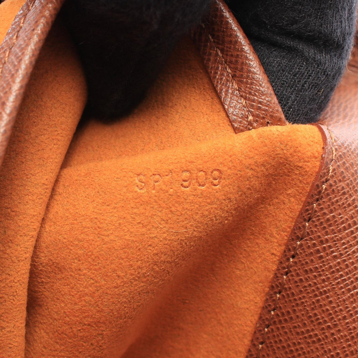 Louis Vuitton Monogram Musette Tango Short Strap — Brown