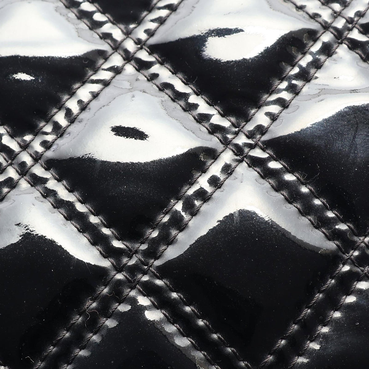 Chanel Medium Quilted Patent Double Stitch O Case Clutch — Black