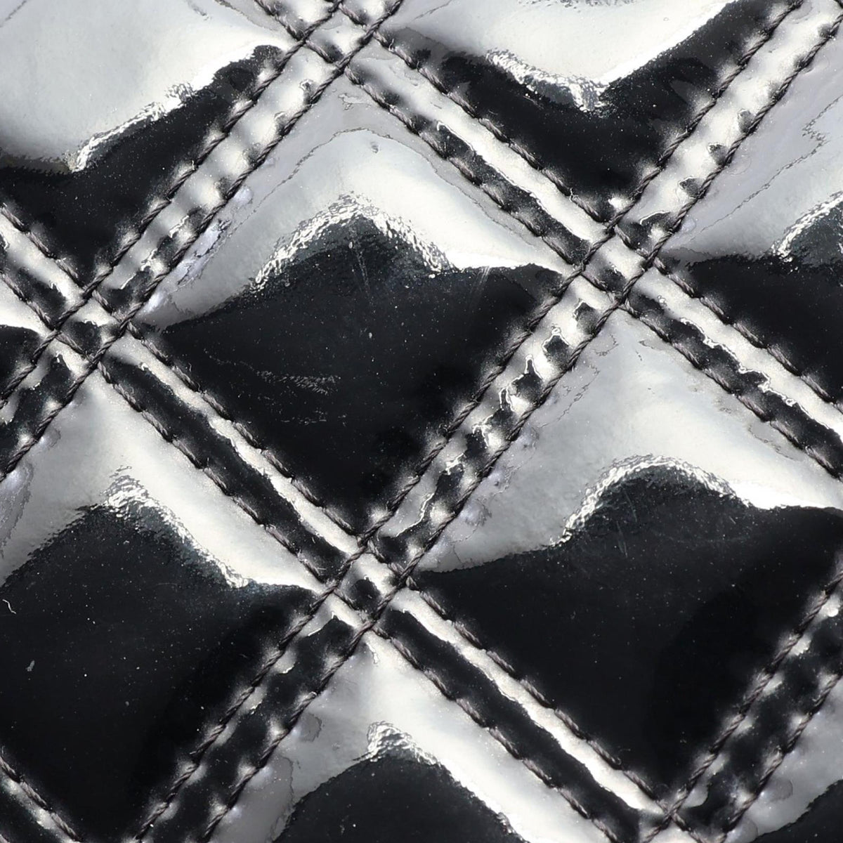 Chanel Medium Quilted Patent Double Stitch O Case Clutch — Black