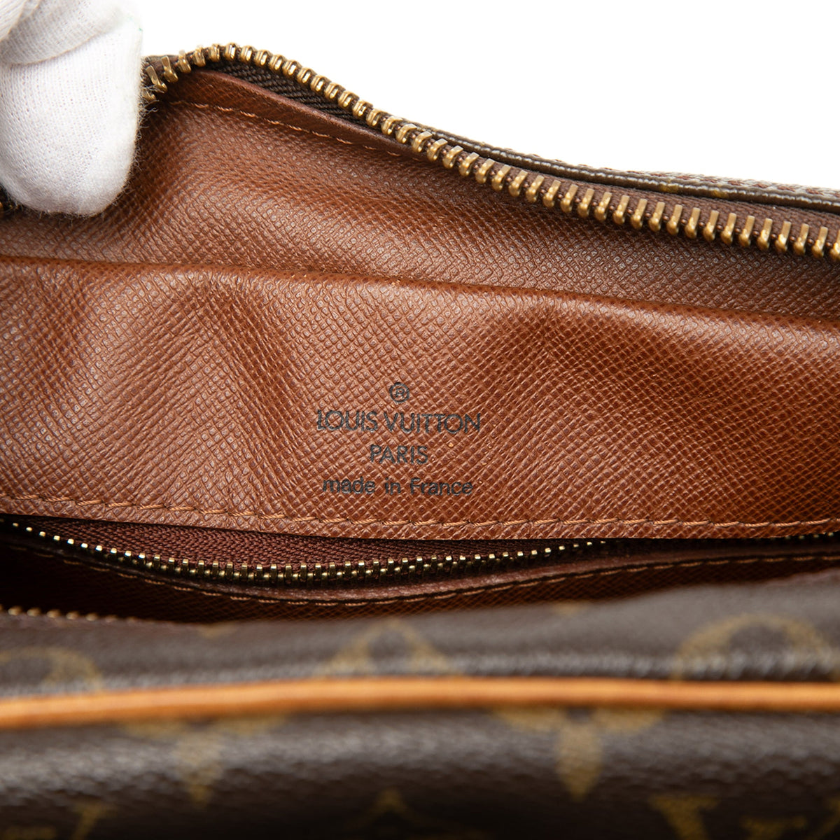Louis Vuitton Monogram Nil Crossbody