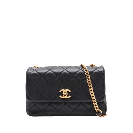 Chanel CC Quilted Lambskin Bead Single Flap — Black