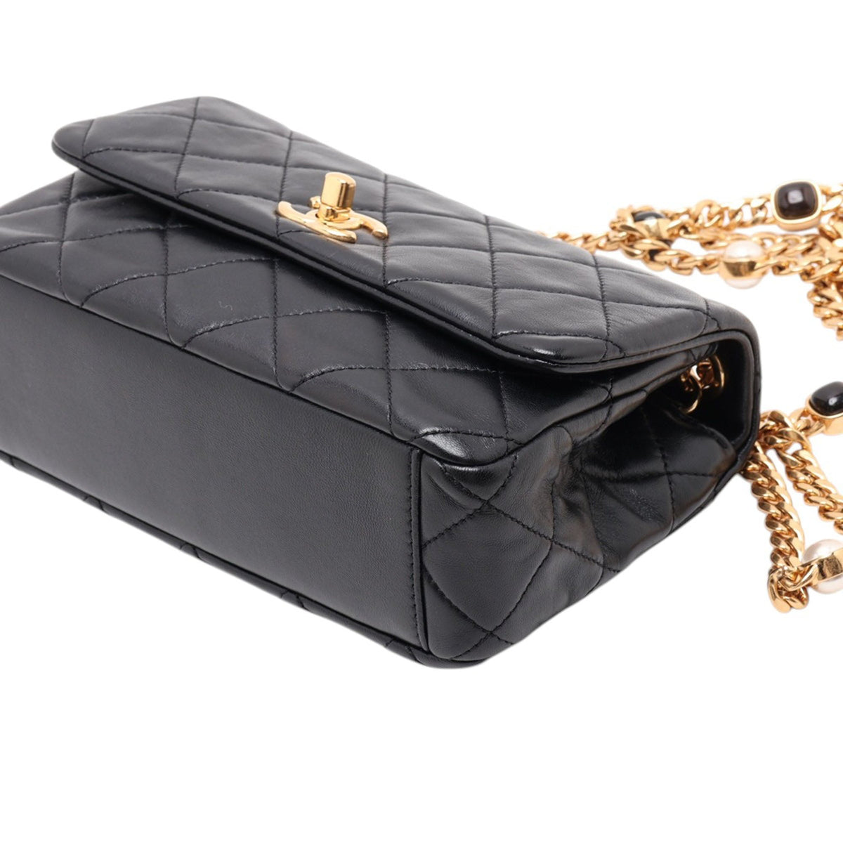Chanel CC Quilted Lambskin Bead Single Flap — Black