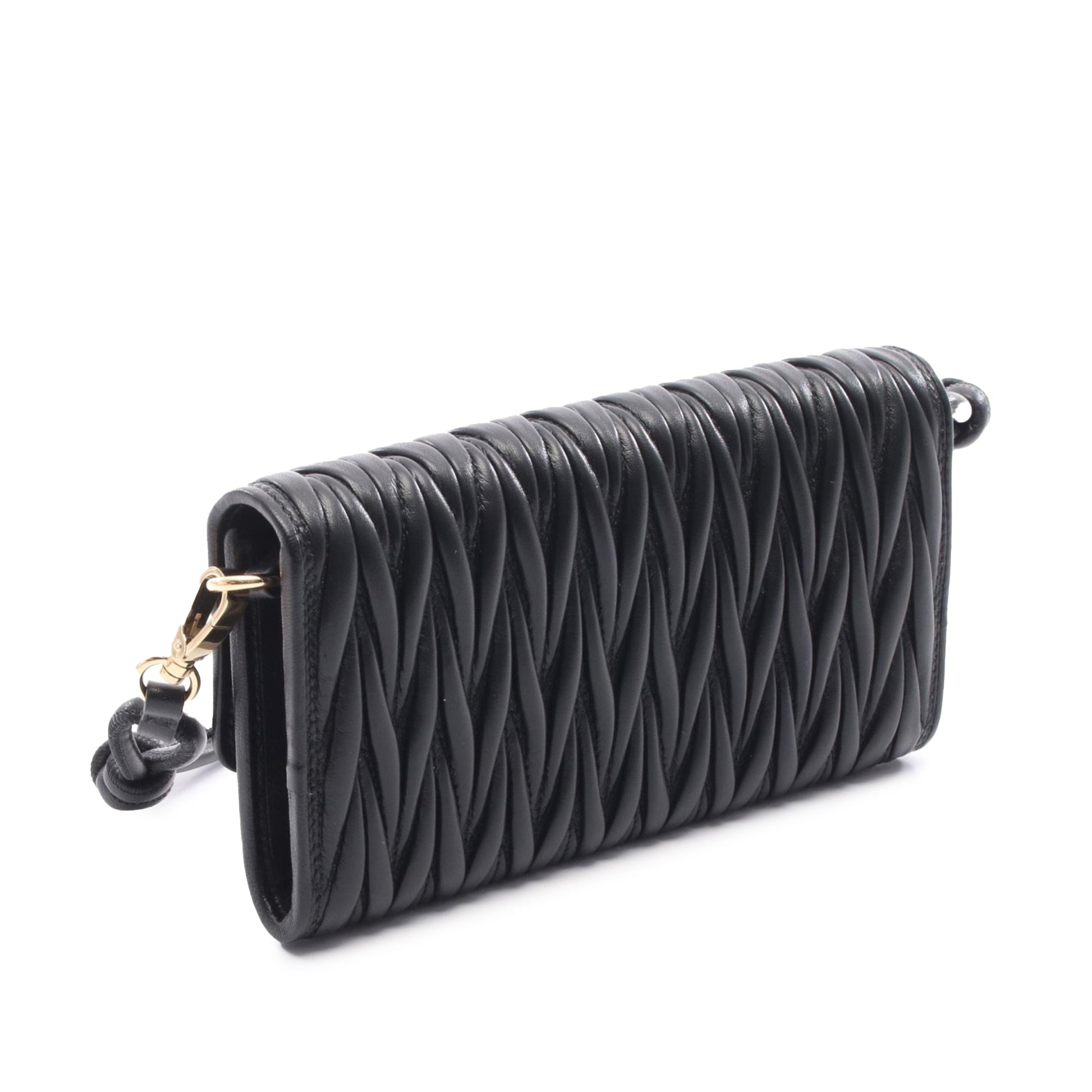 Miu Miu Matellase Nappa Wallet On Chain
