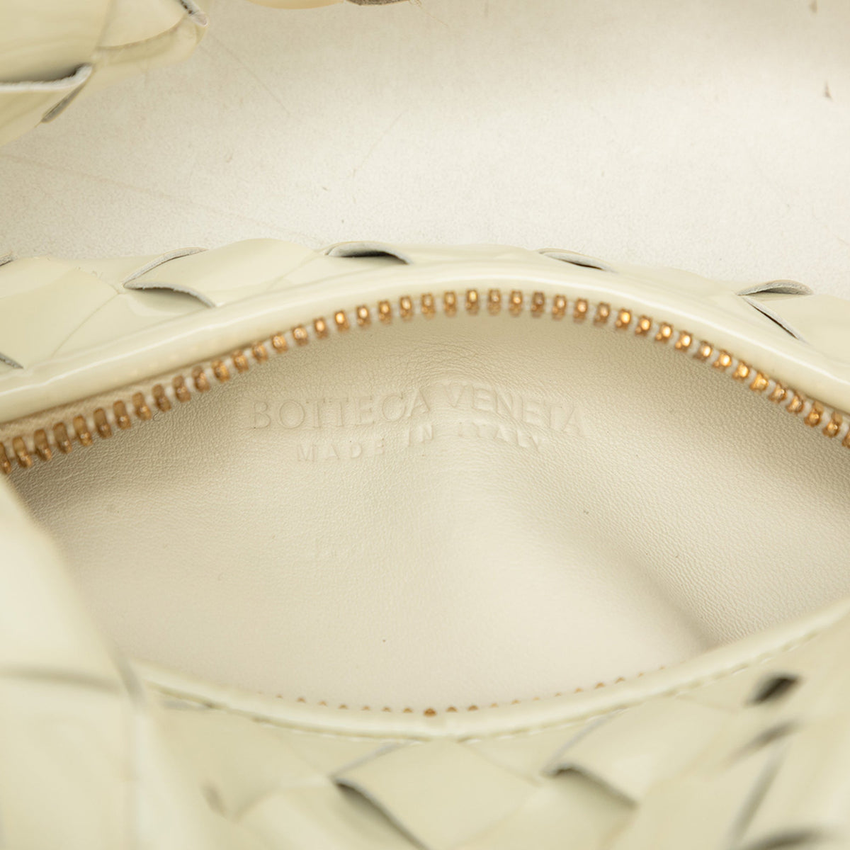 Bottega Veneta Mini Patent Intrecciato Jodie — Brown