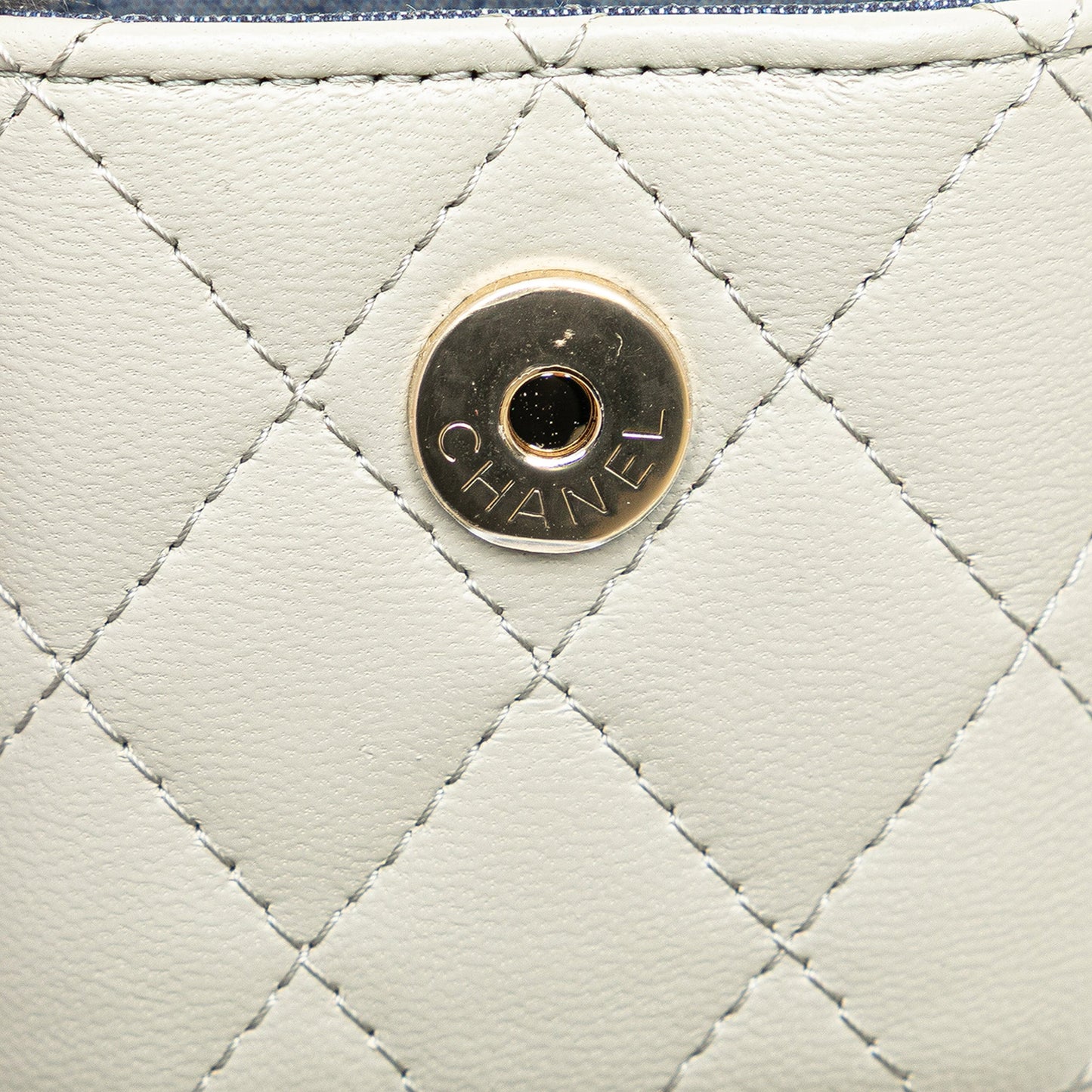 Chanel Mini Lambskin Elegant Chain Vanity Case