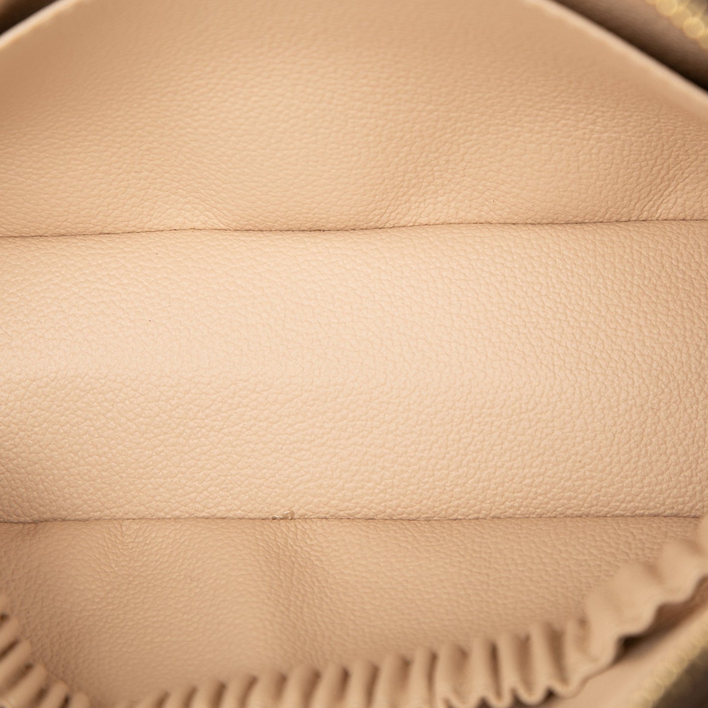 Louis Vuitton Monogram Trousse Toilette 23