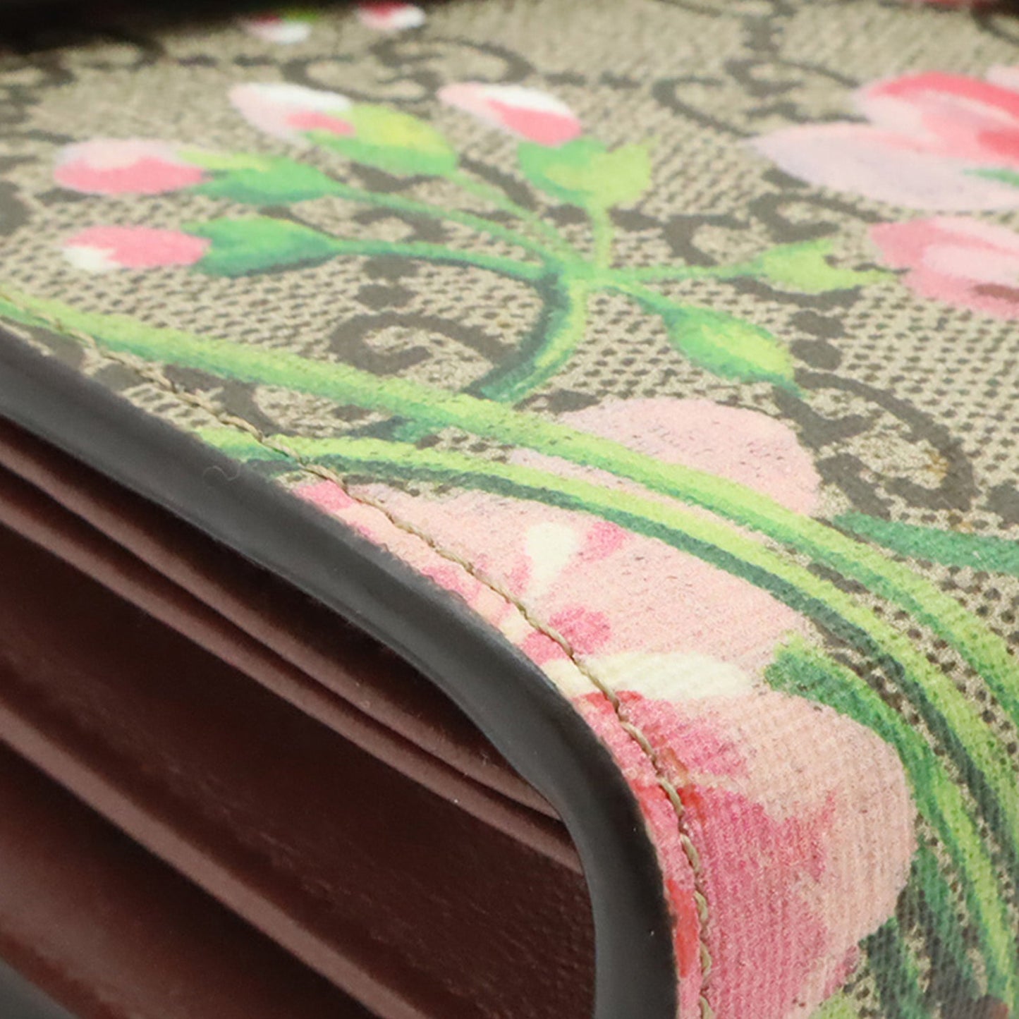 Gucci GG Supreme Blooms Dionysus Wallet on Chain