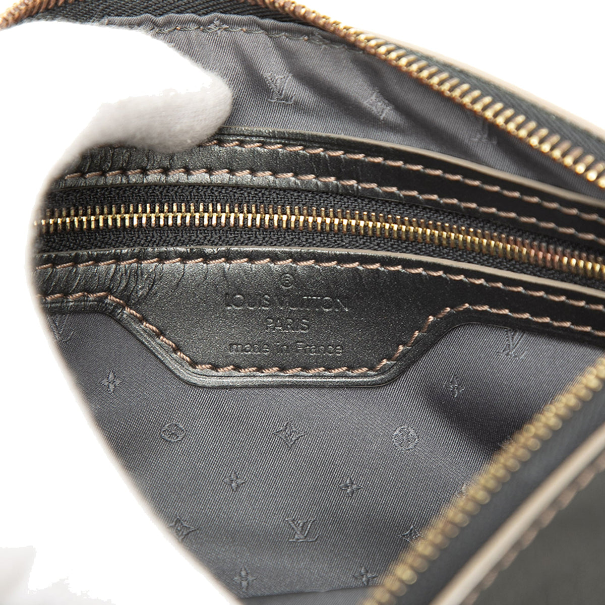 Louis Vuitton Suhali Lockit Clutch