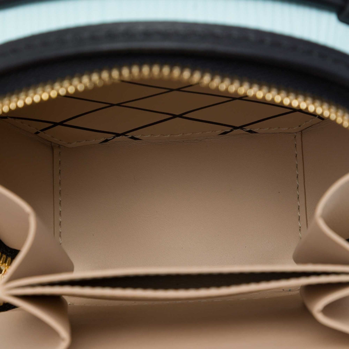 Louis Vuitton Mini Epi Boite Chapeau