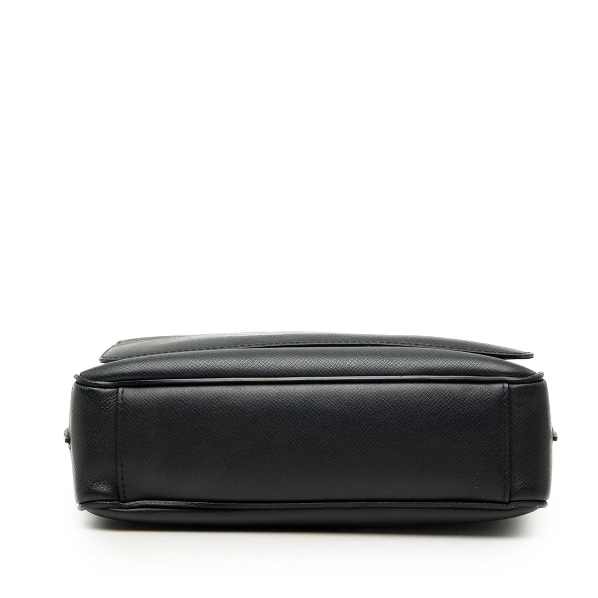 Louis Vuitton Taiga Roman PM