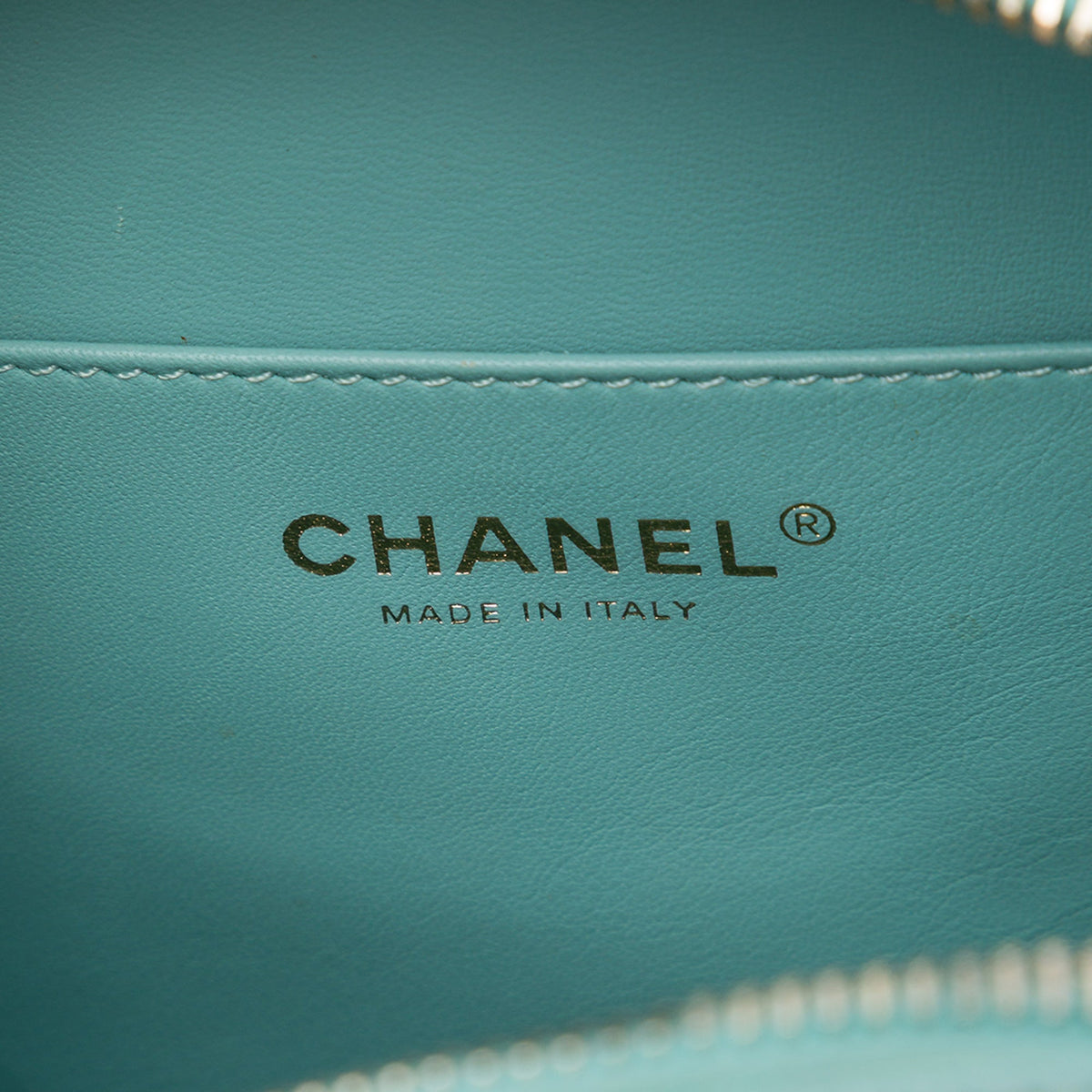 Chanel Caviar CC Filigree Vertical Vanity Case